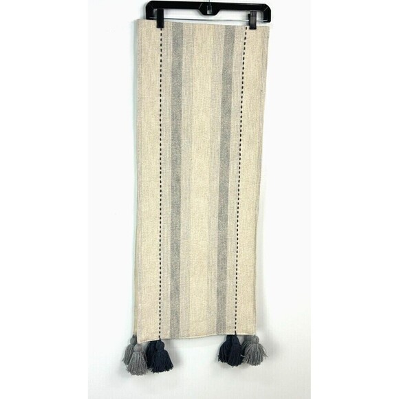 New Celerie Kemble Newbury Table Runner 14W x 72L Cream Gray Tasseled Classic H1 - Picture 2 of 9